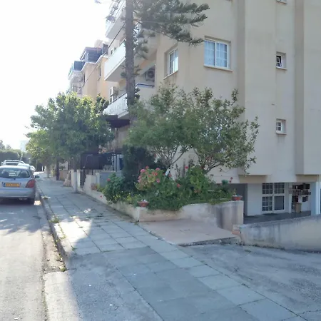 Welcome House *